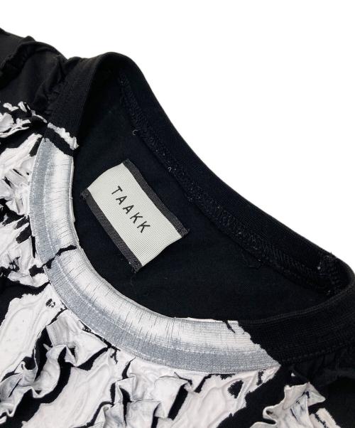 TAAKK（ターク）TAAKK (ターク) RUFFLE PRINT T-SHIRTS ペイント加工フリルＴシャツ　コットンTシャツ ブラック×ホワイト サイズ:3の古着・服飾アイテム