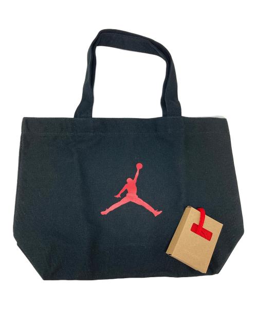 NIKE（ナイキ）NIKE (ナイキ) AIR JORDAN 1 RETRO HI エアジョーダン1 サテンブレッド サテンブレッド レッド×ブラック サイズ:US10.5 未使用品の古着・服飾アイテム