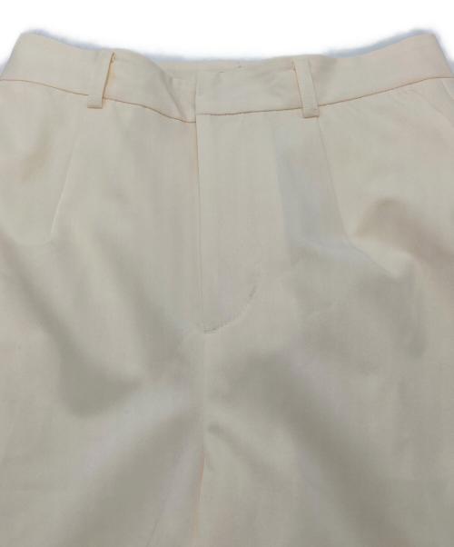 COCODEAL（ココディール）COCODEAL (ココディール) T/Rペプラムジャケットセットアップ　ベスト　セレモニー ホワイト サイズ:2の古着・服飾アイテム