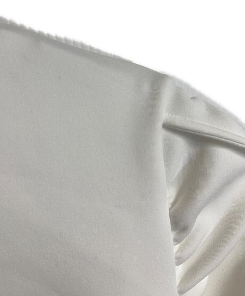 trefle+1（トレフルプラスワン）trefle+1 (トレフルプラスワン) エレファントトップス　ハーフスリーブカットソー　袖フリル　セレモニー ホワイト サイズ:実寸参照の古着・服飾アイテム