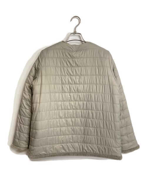 SOEJU（ソージュ）SOEJU (ソージュ) リバーシブルノーカラージャケット　アウター　中綿ジャケット　ファージャケット グレー サイズ:Tの古着・服飾アイテム