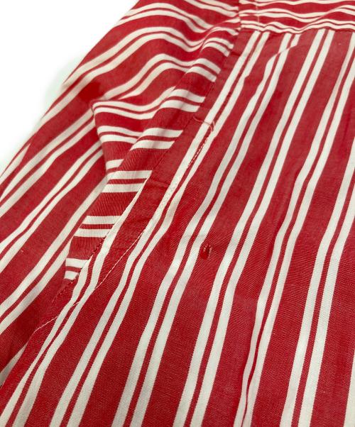 BROOKS BROTHERS（ブルックスブラザーズ）BROOKS BROTHERS (ブルックスブラザーズ) 【古着】50’Sボタンダウンシャツ　Est. 1818 6ボタン　ストライプ　印字タグ　スタンプタグ　ラウンドカット　50年代 レッド×ホワイト サイズ:17Rの古着・服飾アイテム