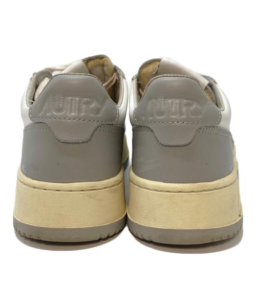 AUTRY（オートリ―）AUTRY (オートリ―) スニーカー MEDALIST LEAT/LEAT ホワイト×グレー サイズ:36の古着・服飾アイテム