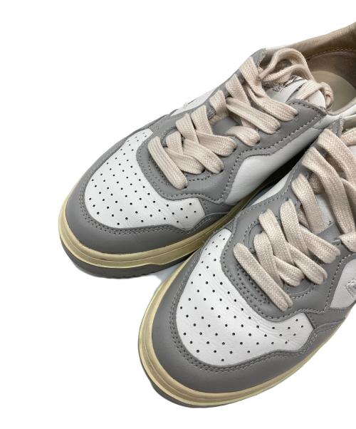 AUTRY（オートリ―）AUTRY (オートリ―) スニーカー MEDALIST LEAT/LEAT ホワイト×グレー サイズ:36の古着・服飾アイテム