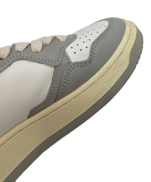 AUTRY（オートリ―）AUTRY (オートリ―) スニーカー MEDALIST LEAT/LEAT ホワイト×グレー サイズ:36の古着・服飾アイテム