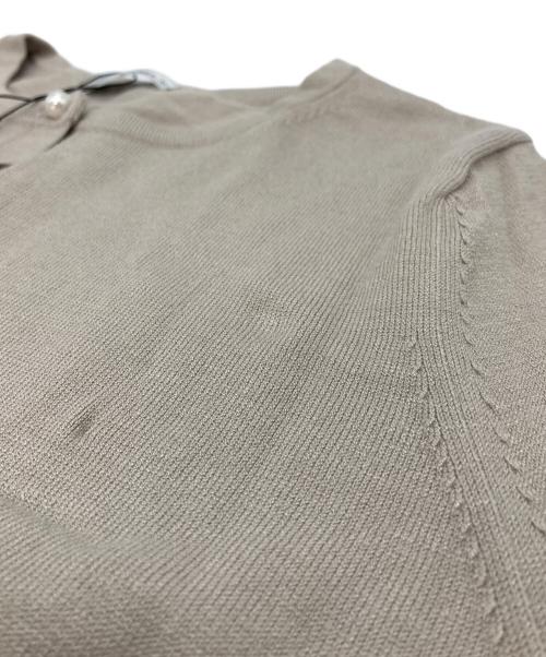 BEATRICE（ベアトリス）BEATRICE (ベアトリス) パールカーディガン ベージュ サイズ:M 未使用品の古着・服飾アイテム