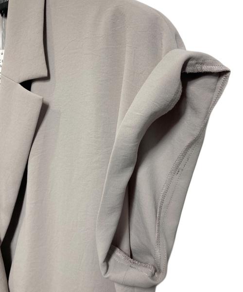 UNTITLED（アンタイトル）UNTITLED (アンタイトル) リラクミスト ハーフスリーブジャケット　オフィスカジュアル　セレモニー　 グレー サイズ:01/Sの古着・服飾アイテム