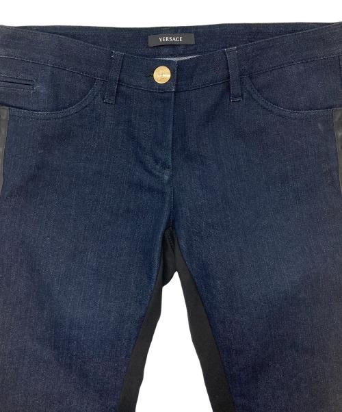 VERSACE（ヴェルサーチェ）VERSACE (ヴェルサーチェ) ジップスキニーパンツ インディゴ サイズ:28の古着・服飾アイテム