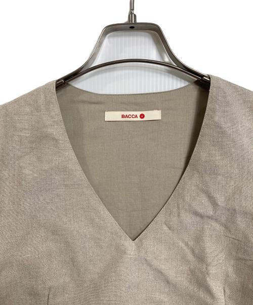 BACCA（バッカ）BACCA (バッカ) リネンVネックブラウス　ノースリーブブラウス　麻　日本製 ベージュ サイズ:36の古着・服飾アイテム