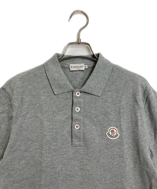 MONCLER（モンクレール）MONCLER (モンクレール) ロゴワッペンポロシャツ　コットンポロシャツ グレー サイズ:Mの古着・服飾アイテム