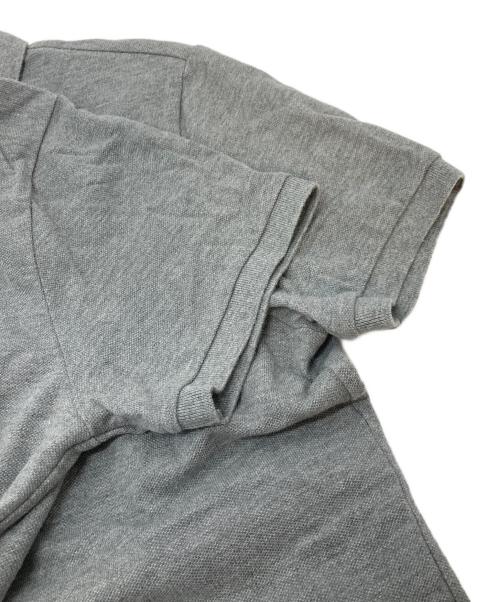 MONCLER（モンクレール）MONCLER (モンクレール) ロゴワッペンポロシャツ　コットンポロシャツ グレー サイズ:Mの古着・服飾アイテム