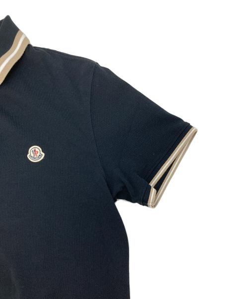 MONCLER（モンクレール）MONCLER (モンクレール) ロゴワッペンポロシャツ ブラック サイズ:Mの古着・服飾アイテム