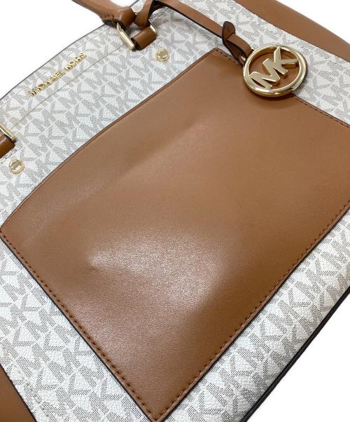 MICHAEL KORS（マイケル・コース）MICHAEL KORS (マイケルコース) パーク ラージ ロゴ＆レザー サッチェル　 ホワイト×ベージュ サイズ:実寸参照の古着・服飾アイテム