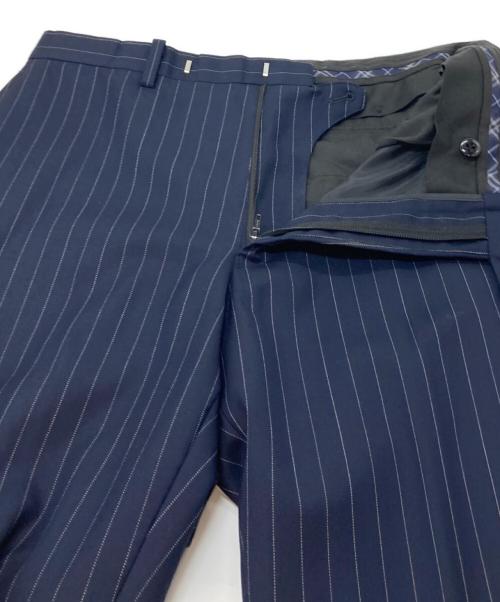 BLACK LABEL CRESTBRIDGE（ブラックレーベル クレストブリッジ）BLACK LABEL CRESTBRIDGE (ブラックレーベル クレストブリッジ) ストライプ3ピーススーツ ネイビー サイズ:40の古着・服飾アイテム