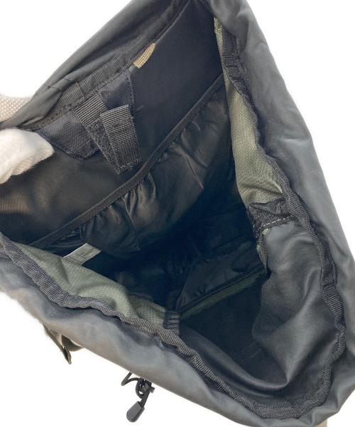Columbia（コロンビア）Columbia (コロンビア) バックパック オリーブの古着・服飾アイテム