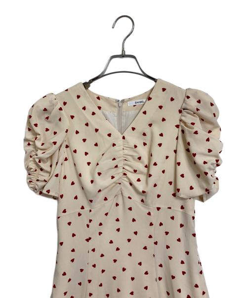 Snidel（スナイデル）Snidel (スナイデル) ハートプリントワンピース　	WEB限定/Heart collection ベージュ×レッド サイズ:1の古着・服飾アイテム