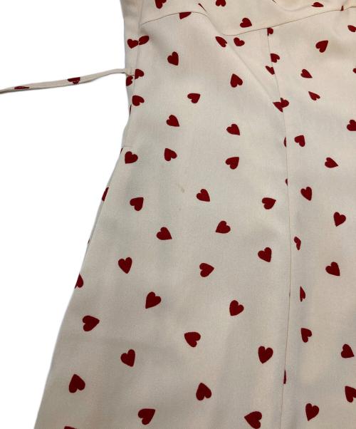 Snidel（スナイデル）Snidel (スナイデル) ハートプリントワンピース　	WEB限定/Heart collection ベージュ×レッド サイズ:1の古着・服飾アイテム