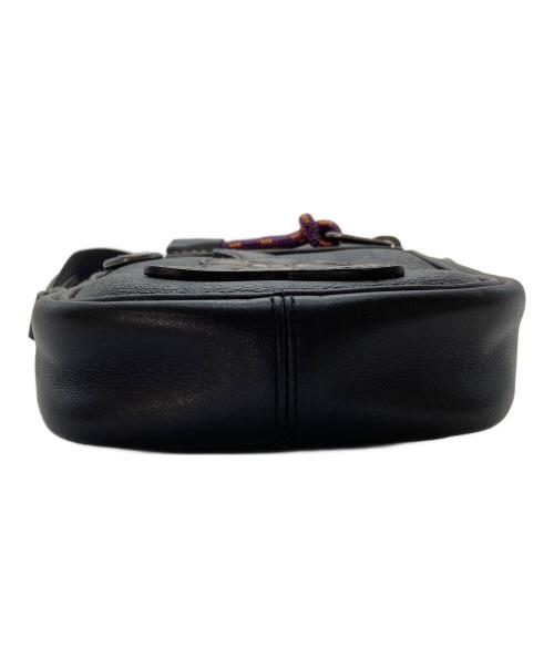 COACH（コーチ）COACH (コーチ) Disney (ディズニー) とんすけ ショルダーポーチ　ショルダーバッグ　ミニバッグ ブラック サイズ:実寸参照の古着・服飾アイテム