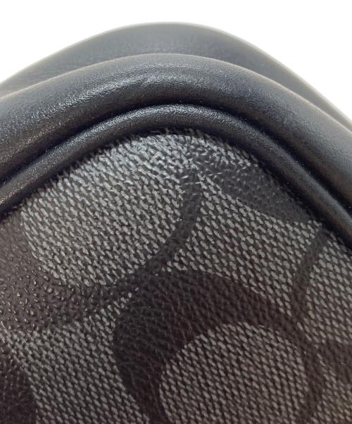 COACH（コーチ）COACH (コーチ) Disney (ディズニー) とんすけ ショルダーポーチ　ショルダーバッグ　ミニバッグ ブラック サイズ:実寸参照の古着・服飾アイテム