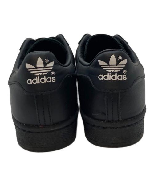 adidas（アディダス）adidas (アディダス) SUPERSTAR 82 CBLACK/FTWWHT/CBLACK ブラック サイズ:UK10の古着・服飾アイテム