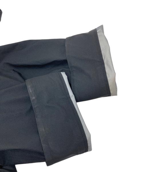 HELLY HANSEN（ヘリーハンセン）HELLY HANSEN (ヘリーハンセン) GORE-TEX ウルンドレインパーカ　ナイロンパーカー ブラック サイズ:Lの古着・服飾アイテム