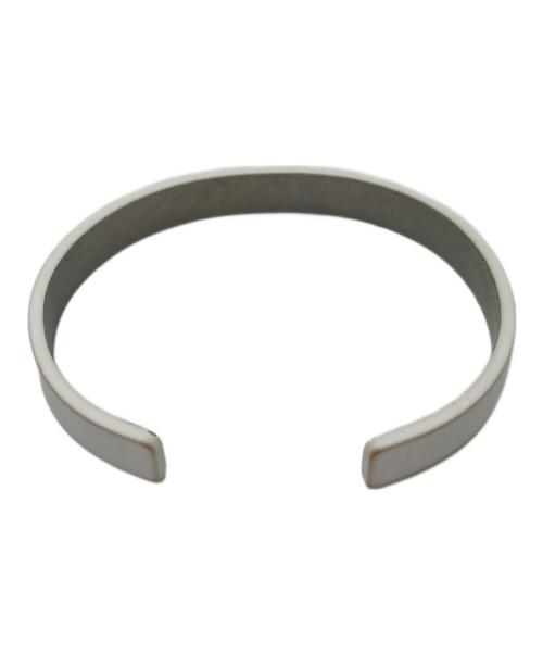 MM6 Maison Margiela（エムエムシックスメゾンマルジェラ）MM6 Maison Margiela (エムエムシックスメゾンマルジェラ) MINIMAL LOGO BRASELET ペンキ コーティング ブレスレッド ホワイト サイズ:02の古着・服飾アイテム