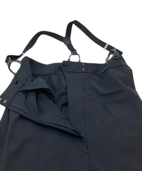 H BEAUTY&YOUTH（エイチ ビューティー&ユース）H BEAUTY&YOUTH (エイチ ビューティー&ユース) トロピカルハイウエストサスペンダーパンツ ブラック サイズ:Sの古着・服飾アイテム