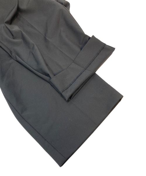 H BEAUTY&YOUTH（エイチ ビューティー&ユース）H BEAUTY&YOUTH (エイチ ビューティー&ユース) トロピカルハイウエストサスペンダーパンツ ブラック サイズ:Sの古着・服飾アイテム