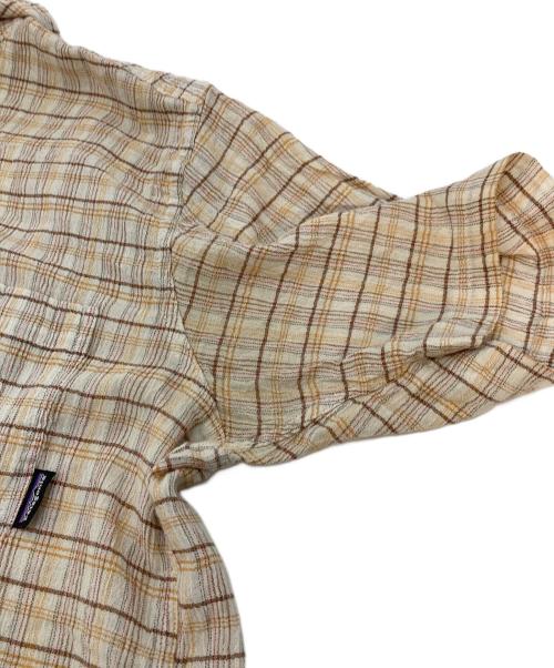 Patagonia（パタゴニア）Patagonia (パタゴニア) A/C シャツ 52921SP11 楊柳クレープ 半袖 コットン チェックシャツ ボックスシャツ　2011年製 ベージュ サイズ:Mの古着・服飾アイテム