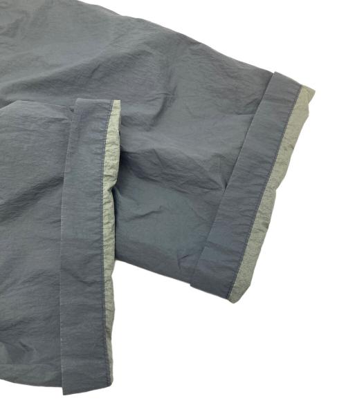 JIL SANDER（ジルサンダー）JIL SANDER (ジルサンダー) ナイロンハーフパンツ　ナイロンパンツ　イタリア製 グレー サイズ:44の古着・服飾アイテム