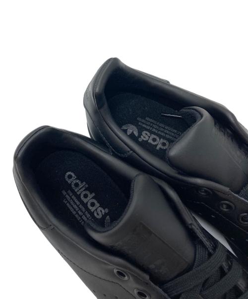 adidas（アディダス）adidas (アディダス) STAN SMITH ブラック サイズ:Uk 7.5の古着・服飾アイテム