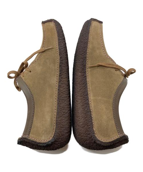 CLARKS（クラークス）CLARKS (クラークス) シューズ　ナタリーオークウッド　スウェードシューズ　オークウッドスエード ベージュ サイズ:US8の古着・服飾アイテム