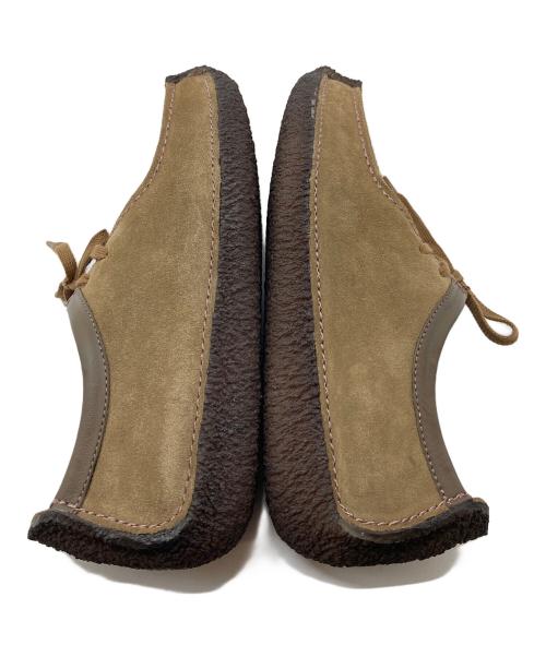 CLARKS（クラークス）CLARKS (クラークス) シューズ　ナタリーオークウッド　スウェードシューズ　オークウッドスエード ベージュ サイズ:US8の古着・服飾アイテム