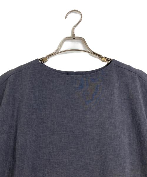 UNTITLED（アンタイトル）UNTITLED (アンタイトル) リラククール半袖ブラウス グレー サイズ:01 未使用品の古着・服飾アイテム