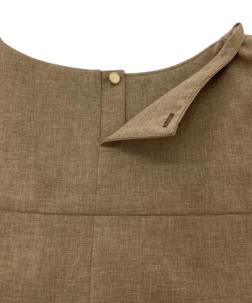 UNTITLED（アンタイトル）UNTITLED (アンタイトル) リラククール半袖ブラウス ベージュ サイズ:01 未使用品の古着・服飾アイテム