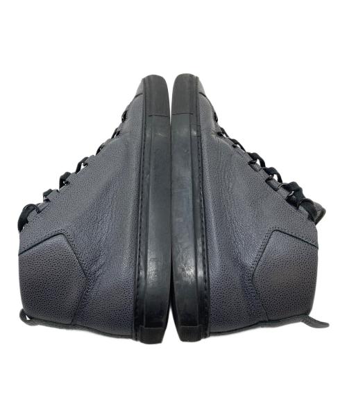 BALENCIAGA（バレンシアガ）BALENCIAGA (バレンシアガ) ミッドカットスニーカー ARENA グレー サイズ:40の古着・服飾アイテム