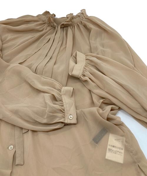 martinique（マルティニーク）martinique (マルティニーク) ケープブラウス ベージュ サイズ:Freeの古着・服飾アイテム