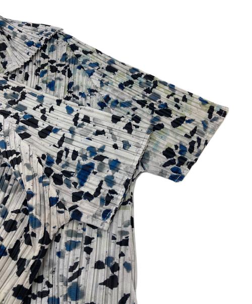 PLEATS PLEASE（プリーツプリーズ）PLEATS PLEASE (プリーツプリーズ) 総柄襟付き半袖プリーツワンピース　日本製 ブラック×グレー×ネイビー サイズ:3の古着・服飾アイテム