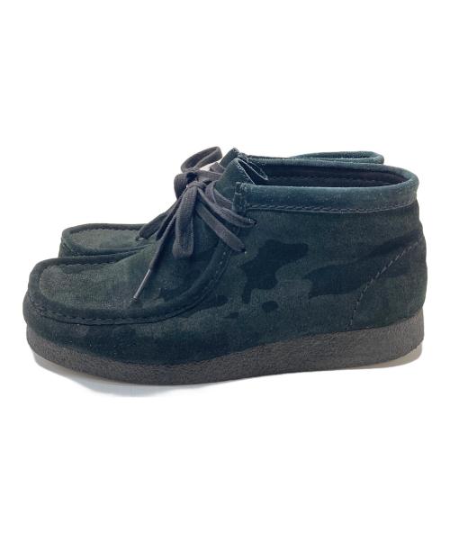 CLARKS（クラークス）CLARKS (クラークス) wallabee ワラビー　ワラビーブーツ　ショートブーツ　カモフラ　迷彩 ブラック サイズ:UK7の古着・服飾アイテム