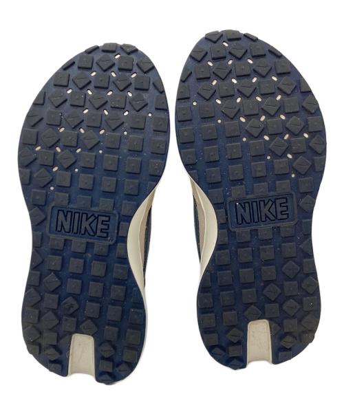NIKE（ナイキ）NIKE (ナイキ) ローカットスニーカー Phoenix Waffle  フェニックスワッフル　スポーツ　アウトドア ベージュ×ネイビー サイズ:US7の古着・服飾アイテム