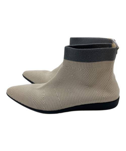 offen（オッフェン）offen (オッフェン) ニットアンクルブーツ　ショートブーツ　ニットブーツ　ローヒール　フラットブーツ アイボリー サイズ:37の古着・服飾アイテム