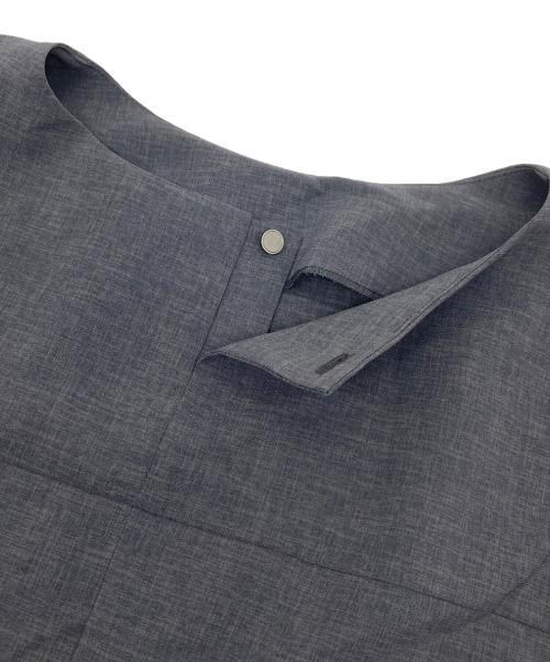 UNTITLED（アンタイトル）UNTITLED (アンタイトル) リラククール プルオーバー チャコールグレー サイズ:01 未使用品の古着・服飾アイテム