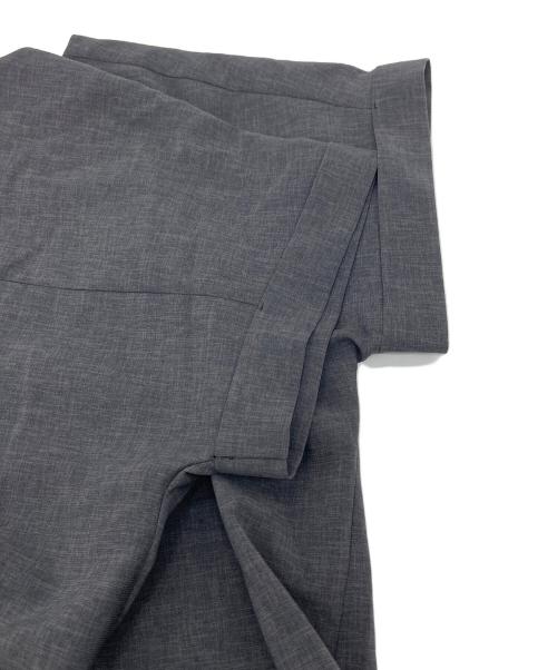 UNTITLED（アンタイトル）UNTITLED (アンタイトル) リラククール プルオーバー チャコールグレー サイズ:01 未使用品の古着・服飾アイテム