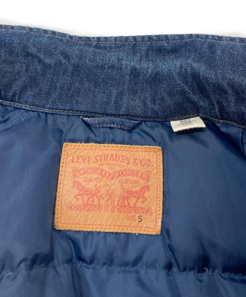 LEVI'S（リーバイス）LEVI'S (リーバイス) デニムダウンジャケット　デニムジャケット　アウター インディゴ サイズ:Sの古着・服飾アイテム