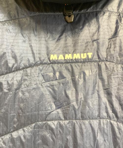 MAMMUT（マムート）MAMMUT (マムート) アイガーヨッホ ライト インサレーション フーデット ジャケット　アウター　中綿ジャケット　スポーツ　アウトドア　ダブルジップ ネイビー サイズ:ASIA：XL   EU/US：Lの古着・服飾アイテム