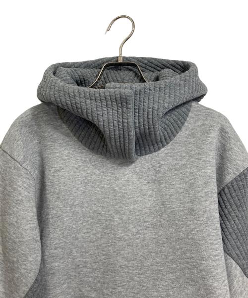 HERFEE（ハーフィー）HERFEE (ハーフィー) QUILTING SWEAT PARKA キルティングパーカー グレー サイズ:FREEの古着・服飾アイテム