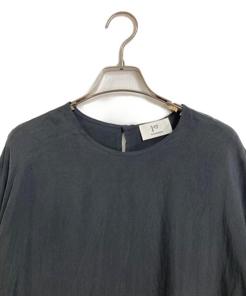 1er Arrondissement（プルミエ アロンディスモン）1er Arrondissement (プルミエ アロンディスモン) キュプラフィブリルＴブラウス　 ブラック サイズ:Mの古着・服飾アイテム