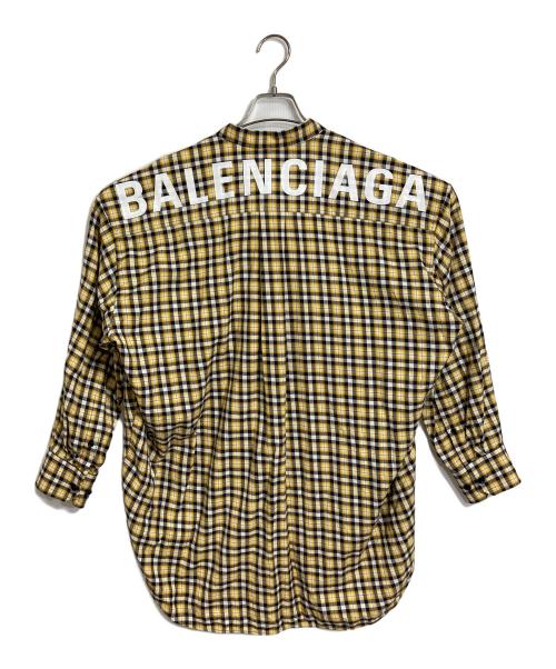 BALENCIAGA（バレンシアガ）BALENCIAGA (バレンシアガ) 18SS バックロゴチェックシャツ　チェックシャツ　ボウタイシャツ　イタリア製　ユニセックス イエロー×ブラック サイズ:34の古着・服飾アイテム