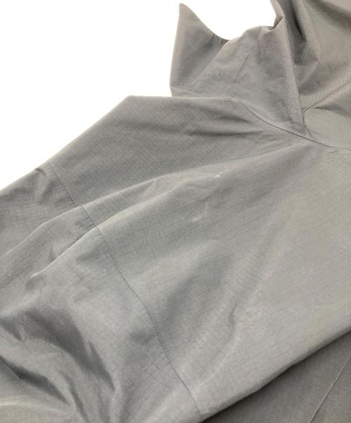 ARC'TERYX（アークテリクス）ARC'TERYX (アークテリクス) BETA SL JACKET ベータエスエルジャケット　アウター　ライトアウター　ナイロンジャケット　スポーツ　アウトドア ブラック サイズ:Mの古着・服飾アイテム