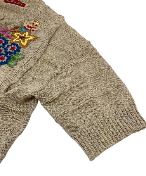 OLLEBOREBLA（アルベロベロ）OLLEBOREBLA (アルベロベロ) フラワーブタchan手刺繍・ビーズ刺繍カーディガン ベージュ サイズ:実寸参照の古着・服飾アイテム